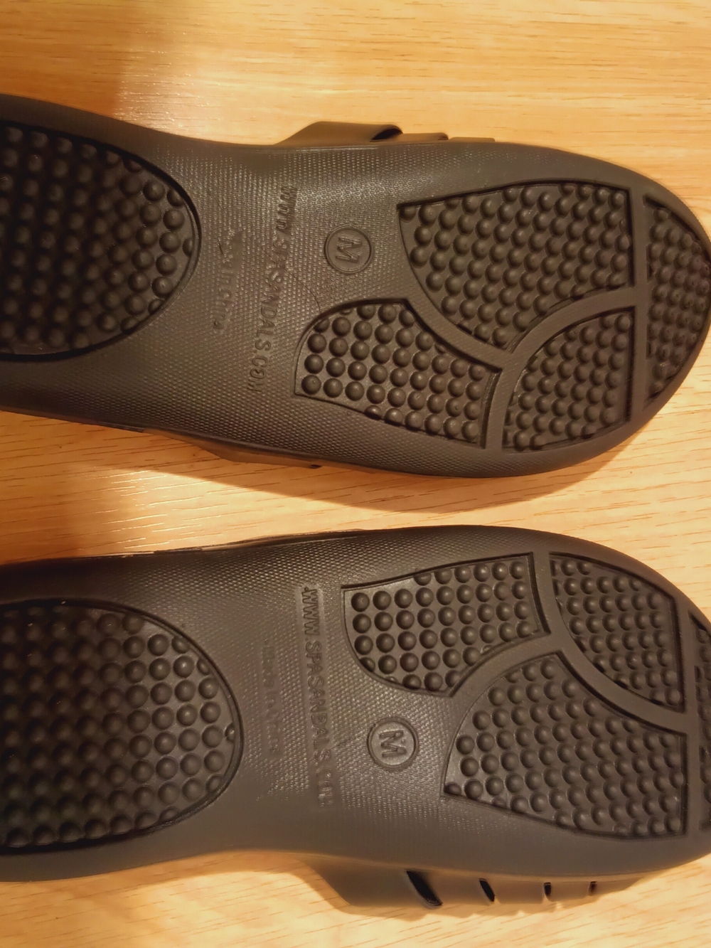 Yeah baby/ Unisex Sandals/ Cloud 9 Spa Slipper/ Size M - Picture 9 of 12